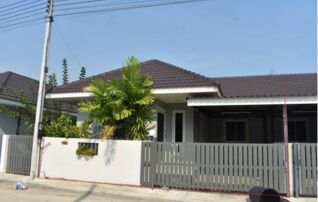 ทรัพย์สถาบันโดย GHB บ้านแฝด เดอะทรีโฮม9