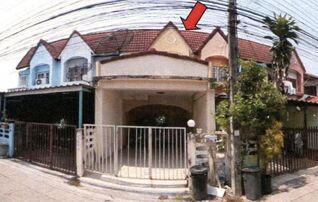 ทรัพย์สถาบันโดย GHB ทาวน์เฮาส์ คลองสามวา กรุงเทพมหานคร
