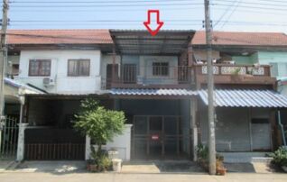 ทรัพย์สถาบันโดย GHB ทาวน์เฮาส์ ฉัตรไพลิน ลาดหลุมแก้ว (Chatrapailin Latlumkaew)