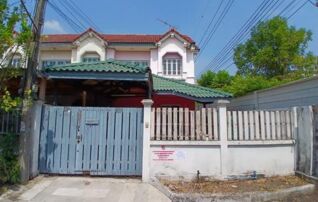 ทรัพย์สถาบันโดย GHB ทาวน์เฮาส์ แพรมาพรเพลสคลอง 4