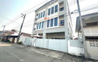 ทรัพย์ธนาคารโดย KASIKORNBANK ตึกแถว-อาคารพาณิชย์ ซอยบ้านร้องเรือคำ ซอย 21 ถนนเชียงใหม่ - ฮอด (ทล.108)