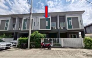 ทรัพย์สถาบันโดย GHB ทาวน์เฮาส์ บ้านฟ้ากรีนพาร์ค ธาม ลำลูกกา-คลอง 7 (Baan Fah Green Park Time Lamlukka-Klong 7)