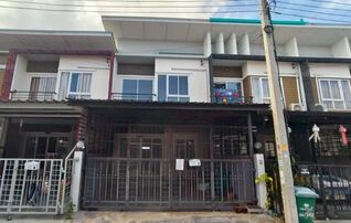 ทรัพย์สถาบันโดย GHB ทาวน์เฮาส์ ฟลอราวิลล์พาร์คโฮมแอทศรีนครินทร์-กาญจนาภิเษก (Floraville Park Home @Srinakarin-Kanchanapisek)