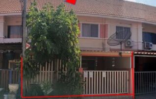 ทรัพย์สถาบันโดย GHB ทาวน์เฮาส์ นครหลวง พระนครศรีอยุธยา