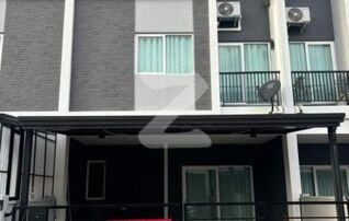 ขายบ้าน อภิทาวน์ ขอนแก่น  เนื้อที่ 20 ตรว. ขนาด 3 ห้องนอน 1 ห้องครัว  1 ห้องนั้งเล่น หลังบ้านมีเนื้อที่ว่าง 3 ห้องน้ำ                : เจ้าของขายเอง 