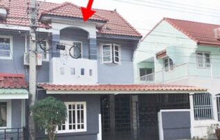 ทรัพย์สถาบันโดย GHB ทาวน์เฮาส์ บุญทวีสุข