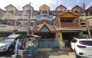 ทรัพย์สถาบันโดย GHB ทาวน์เฮาส์  คลองหลวง ปทุมธานี