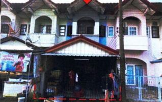 ทรัพย์สถาบันโดย GHB ทาวน์เฮาส์ ซอยหมู่บ้านในสวน ซ.4 ถนนสายพุนพิน-หนองขรี(ทล