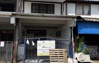 ทรัพย์สถาบันโดย GHB ทาวน์เฮาส์ สิทธิศักดิ์ (Baan Sinphoonsup)