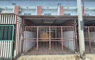 ทรัพย์สถาบันโดย GHB ทาวน์เฮาส์ ฉัตรไพลิน ลาดหลุมแก้ว (Chatrapailin Latlumkaew)