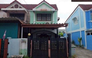 ทรัพย์สถาบันโดย GHB ทาวน์เฮาส์ ร่มทิพย์ (Romthip Village Hathairat-Ramintra)