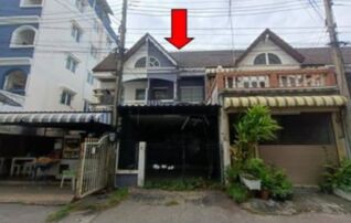 ทรัพย์สถาบันโดย GHB ทาวน์เฮาส์ ไทยธานี