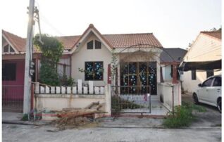 ทรัพย์สถาบันโดย GHB ทาวน์เฮาส์ สุขเจริญ (D Village Cha-Am)