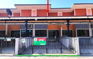 ทรัพย์ธนาคารโดย KASIKORNBANK ทาวน์เฮาส์ ซอยชุมชนหนองผักหนาม ซอย 6 ถนนสายชลบุรี - ระยอง (ทล.36)