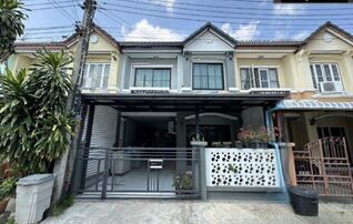ทรัพย์สถาบันโดย GHB ทาวน์เฮาส์ บุศรินทร์ (Bussarin Wongwaen-Rattanathibet)