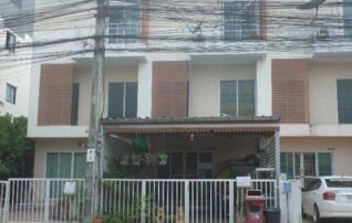 ทรัพย์สถาบันโดย GHB ทาวน์เฮาส์ ประภาทรัพย์ 4 (Baan Prapasap 2 Khubon)
