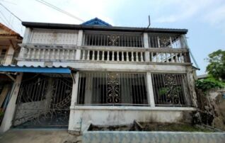 ทรัพย์สถาบันโดย GHB ทาวน์เฮาส์ พฤกษา8/1 (Baan Pornthisan 7)