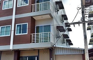 บ้านพุธตะวัน