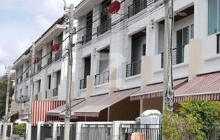 Owner Post 📍 บ้านกลางเมือง เอสเซนต์ สาทร-ตากสิน2 📍 โลเคชั่นส่วนตัวหน้าบ้านไม่ชนใคร : เจ้าของให้เช่าเอง (งดรับนายหน้า)