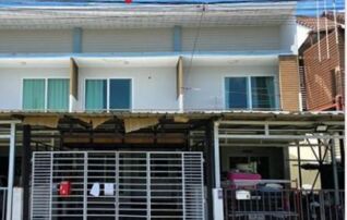ทรัพย์สถาบันโดย GHB ทาวน์เฮาส์ สิเหร่ปาร์ค