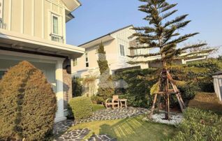 ให้เช่าบ้านโครงการ Villaggio 2 ศรีนครินทร์ – บางนา ตกแต่งสวย โดดเด่นด้วย Lighting • เฟอร์นิเจอร์ เครื่องใช้ไฟฟ้าครบทุกห้อง บรรยากาศดี : เจ้าของให้เช่าเอง (งดรับนายหน้า)