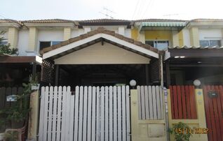 ทรัพย์สถาบันโดย GHB ทาวน์เฮาส์ ลาดกระบัง กรุงเทพมหานคร