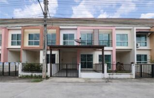ทรัพย์สถาบันโดย GHB ทาวน์เฮาส์ เพ็ญศิริ 4 เลียบวารี คู้ขวา (Pensiri 4 Liapwaree Khu Khwa)