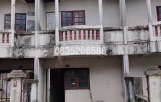 ขายทาวน์เฮาส์ ถนนสายบ้านหนองตากล้า-บ้านดินดำ (รอ.3044)