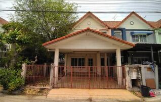 ทรัพย์สถาบันโดย GHB ทาวน์เฮาส์  สามโคก ปทุมธานี