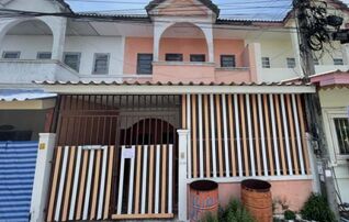 ทรัพย์สถาบันโดย GHB ทาวน์เฮาส์ แพรมาพรเพลสคลอง 11 (Baan Phraemaporn Rangsit Klong 11)