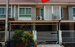 ทรัพย์สถาบันโดย GHB ทาวน์เฮาส์ คลองสามวา กรุงเทพมหานคร