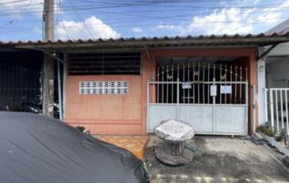 ทรัพย์สถาบันโดย GHB ทาวน์เฮาส์ พฤกษา 2 (Baan Pruksa 2 Rangsit-Klong 8)