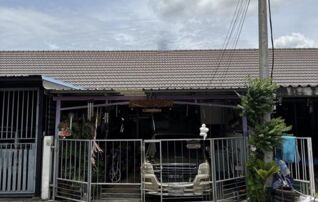 ทรัพย์สถาบันโดย GHB ทาวน์เฮาส์ ทัศนีย์ลาดหลุมแก้ว (Baan Thassanee Latlumkaew)