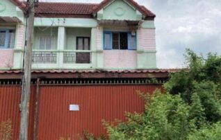 ทรัพย์สถาบันโดย GHB ทาวน์เฮาส์ แพรมาพร (Baan Phraemaporn Lamlukka Klong 7)