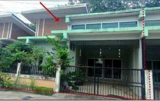 ทรัพย์สถาบันโดย GHB บ้านแฝด จักรวาล แลนด์ แอนด์ เฮ้าส์