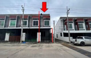 ทรัพย์สถาบันโดย GHB ทาวน์เฮาส์ เดอะพีค เนเชอรัล (ปลวกแดง-มาบยางพร) (จ.ร