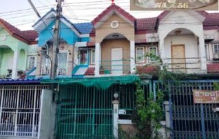ทรัพย์สถาบันโดย GHB ทาวน์เฮาส์ รุ่งเรือง