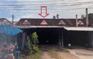 ทรัพย์สถาบันโดย GHB ทาวน์เฮาส์ ปะทิว ชุมพร