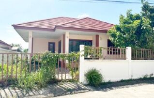 ทรัพย์สถาบันโดย GHB บ้านเดี่ยว เอกธนาการ์เด้น