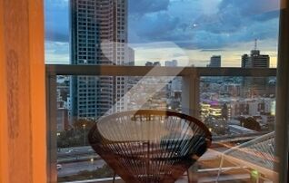 For sale โครงการ The River condo 2 ห้องนอน 2 ห้องน้ำ ตกแต่งอย่างดีห้องมุมวิวสวยชั้นสูง : เจ้าของขายเอง