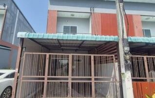 ทรัพย์สถาบันโดย GHB ทาวน์เฮาส์ ฉัตรไพลิน ลาดหลุมแก้ว (Chatrapailin Latlumkaew)