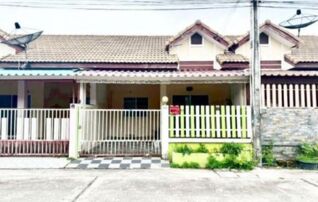ทรัพย์สถาบันโดย GHB ทาวน์เฮาส์ บ้านร่มเย็น นิคมพัฒนา (Baan Romyen Nikhompattana)
