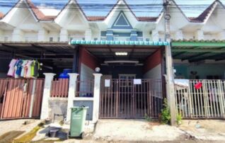 ทรัพย์สถาบันโดย GHB ทาวน์เฮาส์ ฉัตรไพลิน (Chatrapailin Latlumkaew)