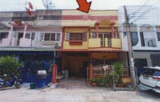 ทรัพย์สถาบันโดย GHB ทาวน์เฮาส์ ณัฐกานต์