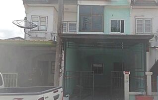 ทรัพย์สถาบันโดย GHB ทาวน์เฮาส์ ฉัตรณรงค์วิลล่า 5 (Chatranarong Villa 5)