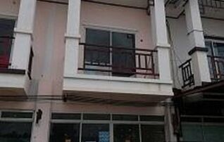 ทรัพย์สถาบันโดย  ตึกแถว-อาคารพาณิชย์