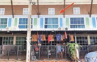 ทรัพย์สถาบันโดย GHB ทาวน์เฮาส์ เดอะ เดคโค่ 3 หนองน้ำเย็น (Golden Town)
