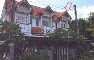 ทรัพย์สถาบันโดย อาคารสงเคราะห์ ทาวน์เฮาส์ จอมบึง ราชบุรี