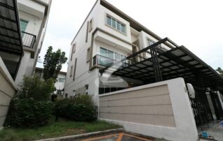 ขายลุมพินีทาวน์เพลส สุขุมวิท62 ห้องหัวมุม ใกล้ bts บางจาก และด่านทางด่วน 2 เส้น ไปวิภาวดีและรามอินทรา เดินทางสะดวกมาก ราคา6.5 ล้าน : เจ้าของขายเอง (งดรับนายหน้า)