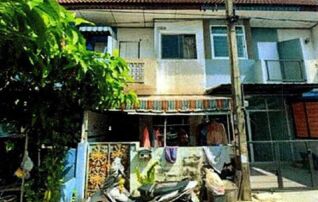 ทรัพย์สถาบันโดย GHB ทาวน์เฮาส์ แอนเน็กซ์